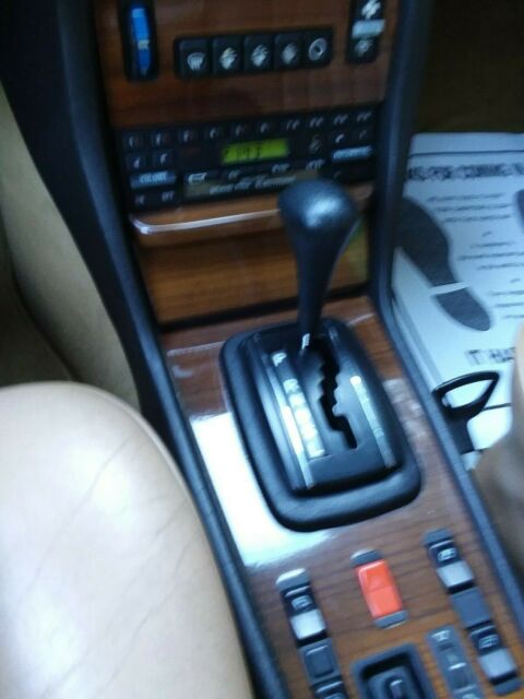 1985 Mercedes-Benz 300-Series - photo 8