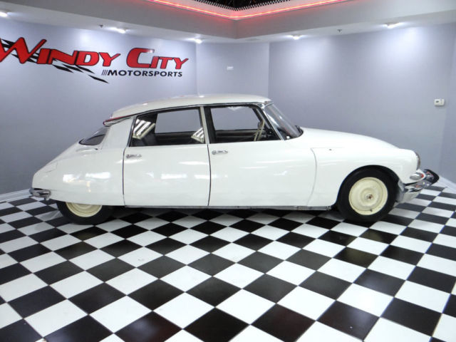 1963 Citroën DS19 - photo 2
