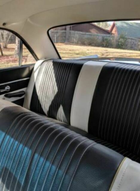1963 Mercury Comet Two tone black and white - photo 3