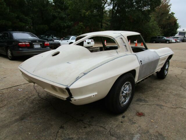 1963 Chevrolet Corvette split window coupe - photo 2