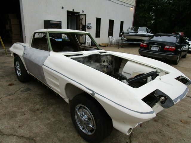 1963 Chevrolet Corvette split window coupe - photo 5