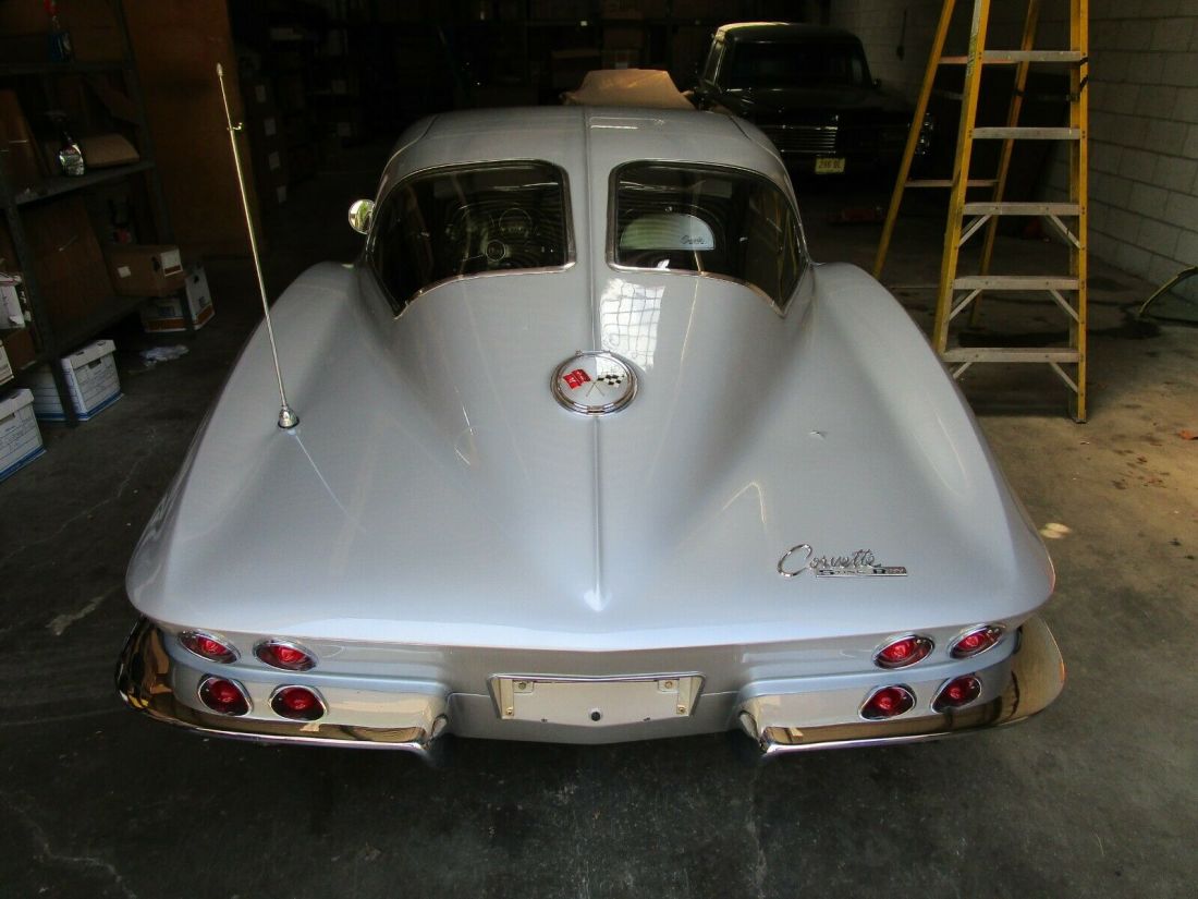 1963 Chevrolet Corvette - photo 2