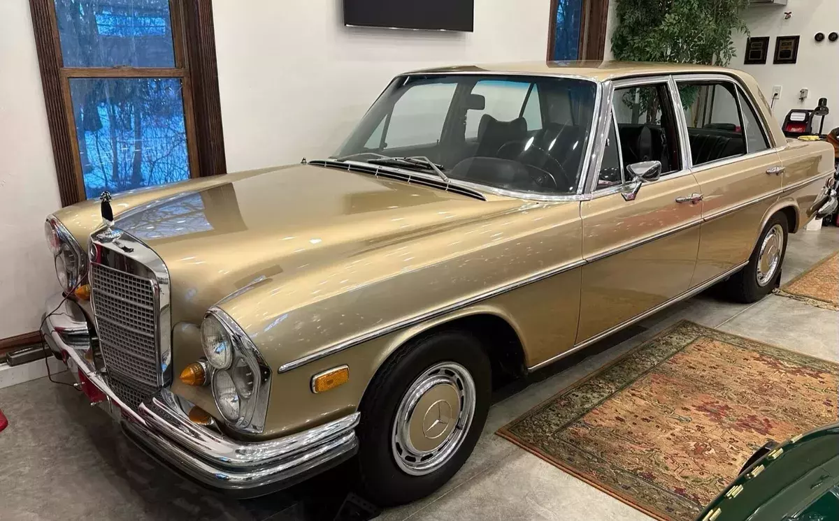 1969 Mercedes-Benz 300-Series
