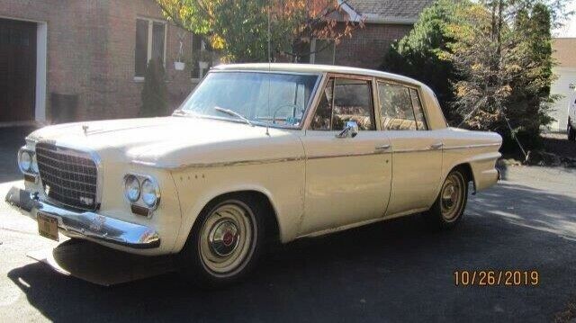 1963 Studebaker Lark Sedan - photo 2