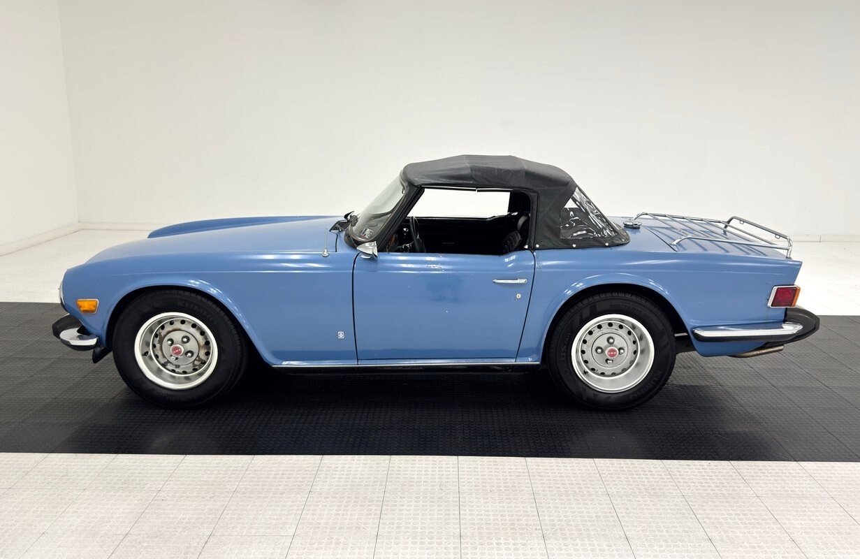 1974 Triumph TR-6 Roadster - photo 3