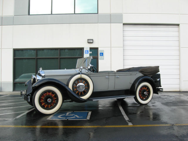 633 7-passenger touring 1929 Packard Phaeton