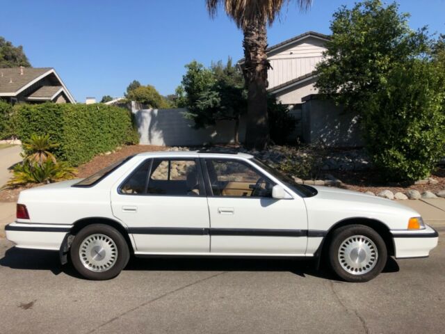1990 Acura Legend LUXURIOUS - photo 2