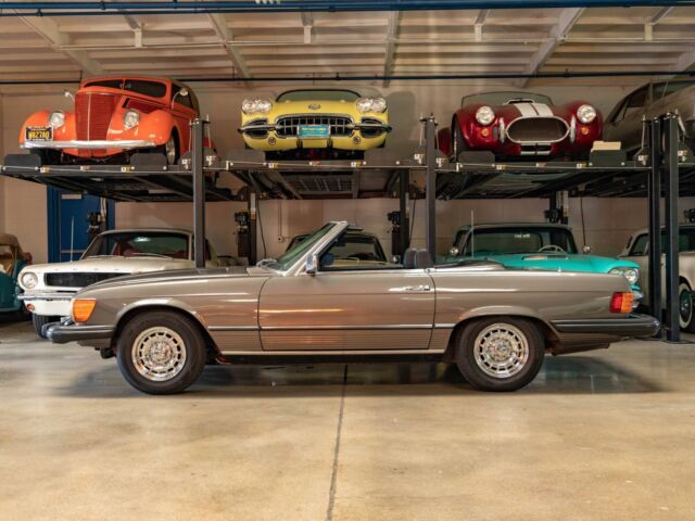 1979 Mercedes-Benz 450SL with 64K original miles - photo 2