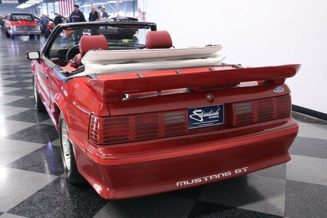 1988 Ford Mustang GT Convertible - photo 11