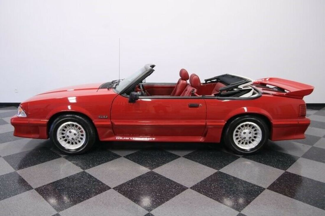 1988 Ford Mustang GT Convertible - photo 3