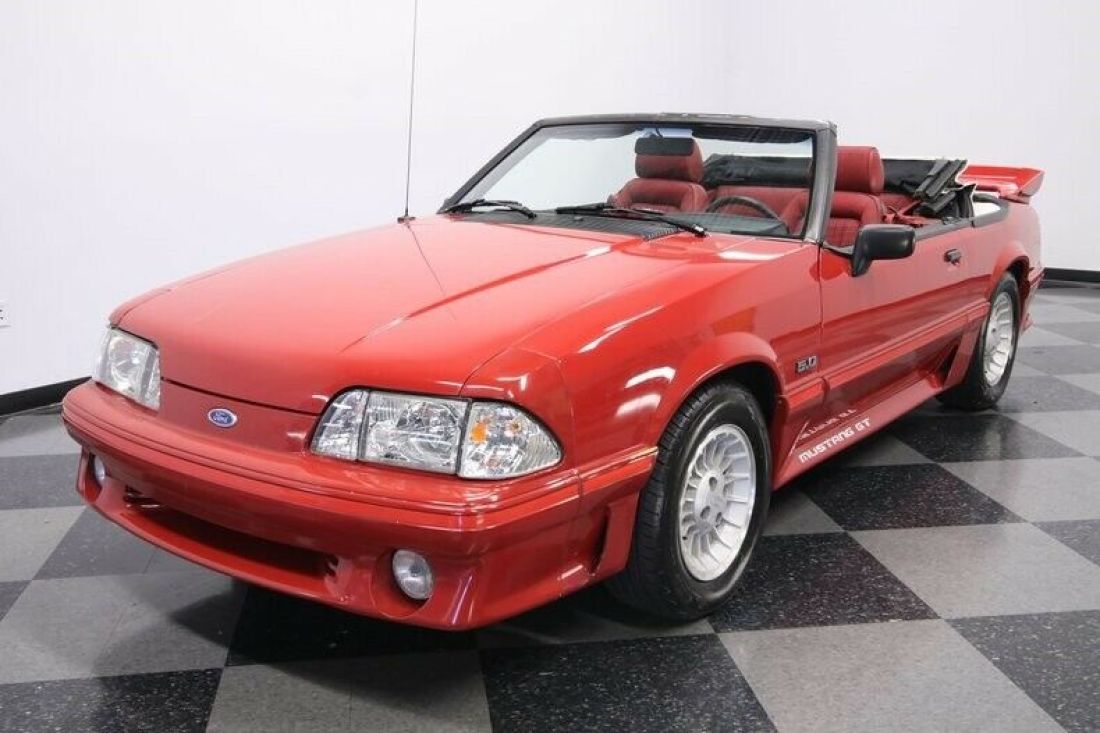 1988 Ford Mustang GT Convertible - photo 6