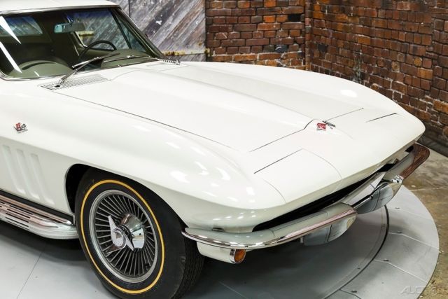 1965 Chevrolet Corvette 327/300 4-Speed Coupe - photo 10