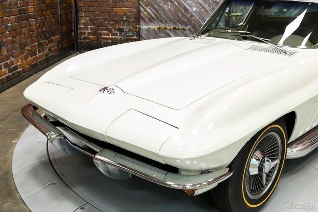 1965 Chevrolet Corvette 327/300 4-Speed Coupe - photo 3