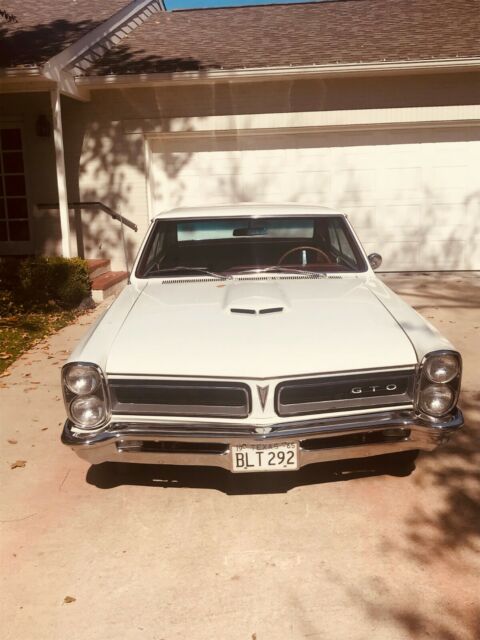 65 GTO - Tri-power, Automatic, A/C, PS, PB 1965 Pontiac GTO GTO
