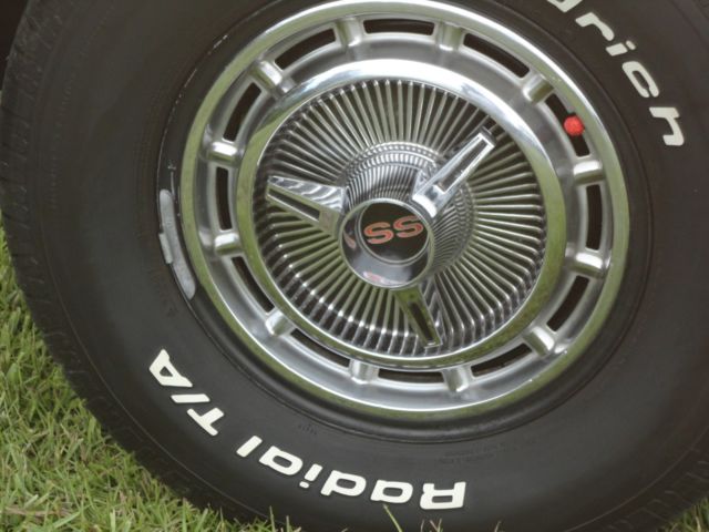 1965 Chevrolet Impala SS Convertible - photo 11