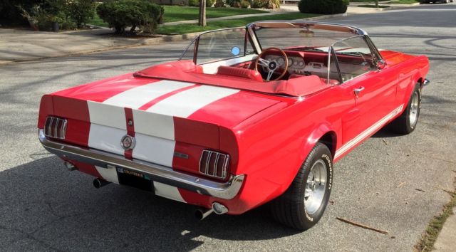 1965 Ford Mustang Roaring Resto-Mod Built from the Ground Up - photo 10