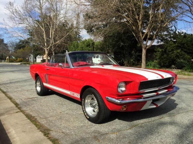 1965 Ford Mustang Roaring Resto-Mod Built from the Ground Up - photo 12