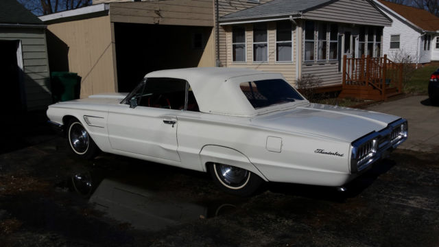 1965 Ford Thunderbird Convertible - photo 4