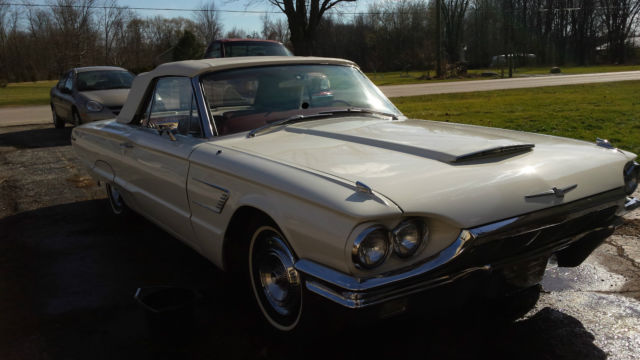 1965 Ford Thunderbird Convertible - photo 9
