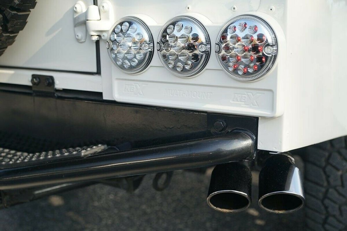 1993 Land Rover Defender 110 - photo 9