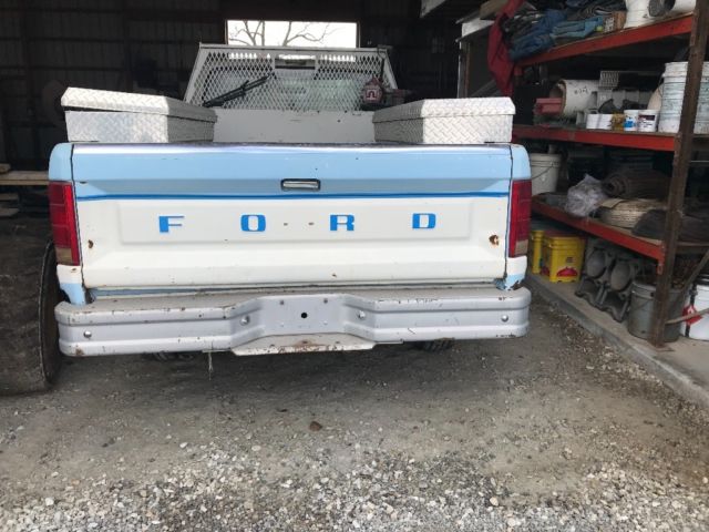1986 Ford F-250 XL - photo 10