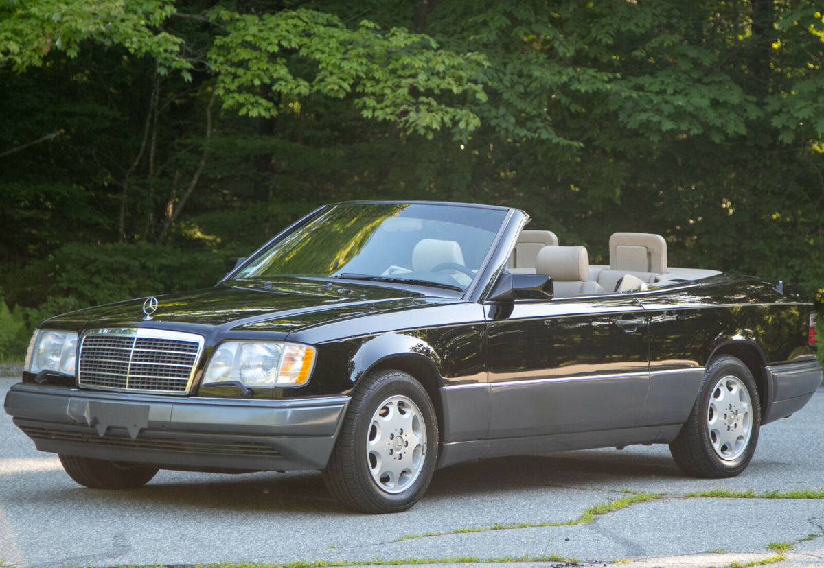 65k Miles, All books, tools, 3 keys, original 1994 Mercedes-Benz 300-Series E320 Cabriolet