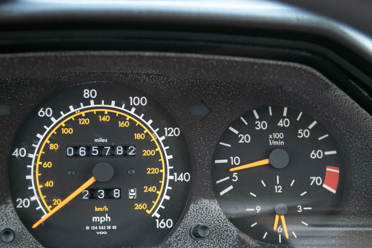 1994 Mercedes-Benz 300-Series E320 Cabriolet - photo 11