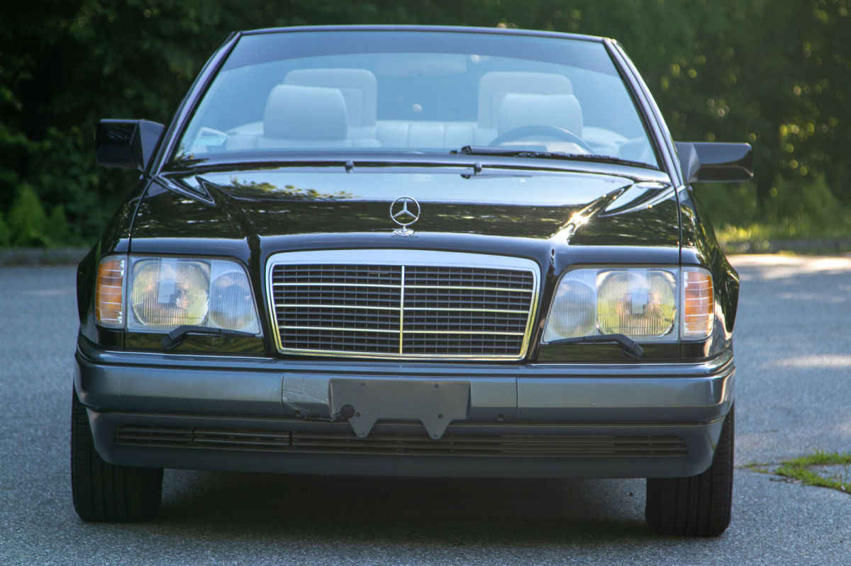 1994 Mercedes-Benz 300-Series E320 Cabriolet - photo 2