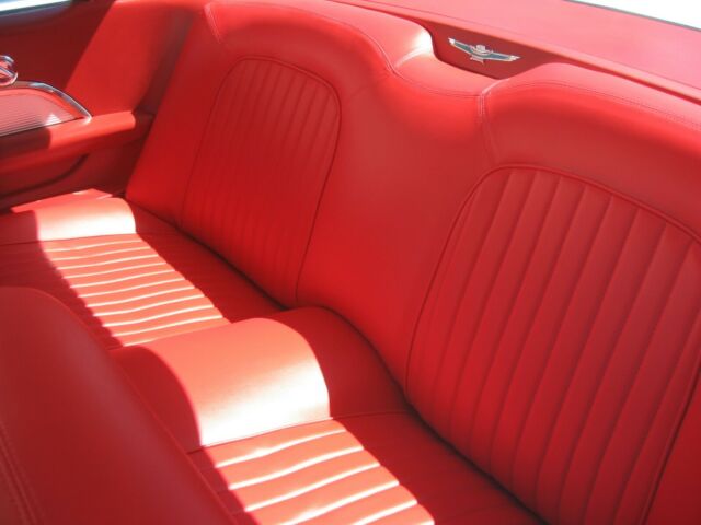 1962 Ford Thunderbird 2 Dr Hardtop -- - photo 10