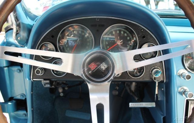 1966 Chevrolet Corvette Convertible Roadster Big Block C2 - photo 2