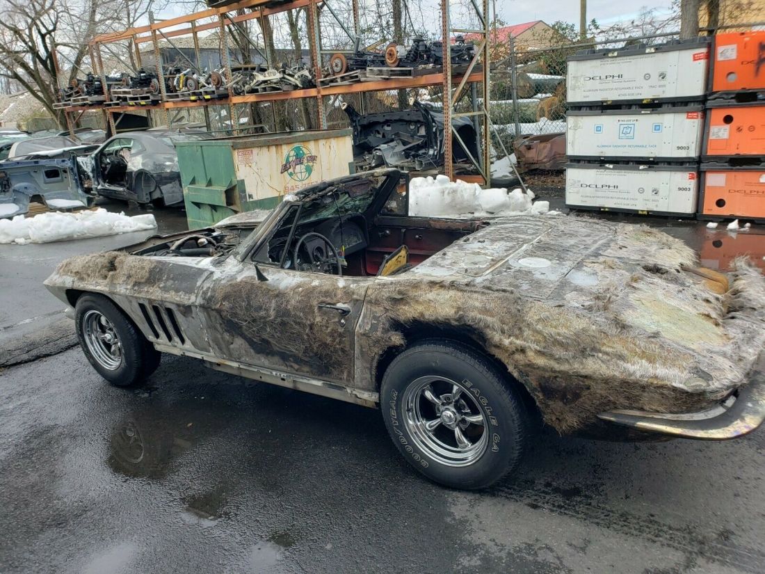 1966 Chevrolet Corvette - photo 3