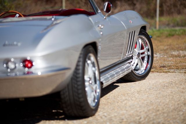 1966 Chevrolet Corvette Roadster - photo 6