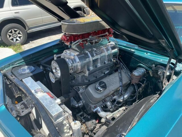 1966 Chevrolet Impala - photo 2