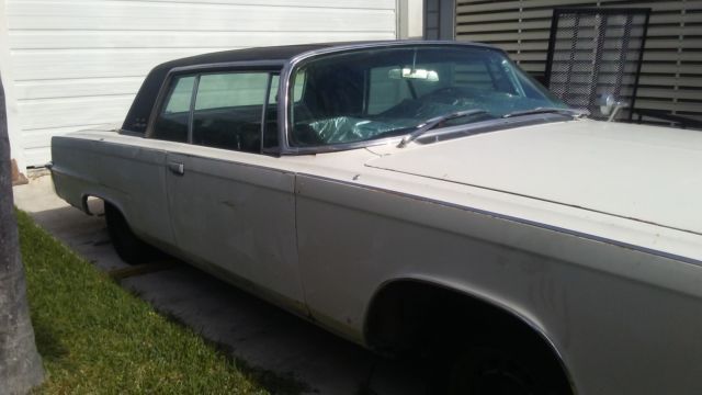 1966 Chrysler Imperial - photo 3