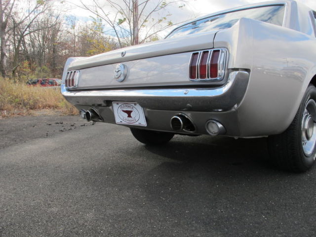 1966 Ford Mustang - photo 10