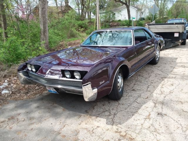 1966 Oldsmobile Toronado - photo 2