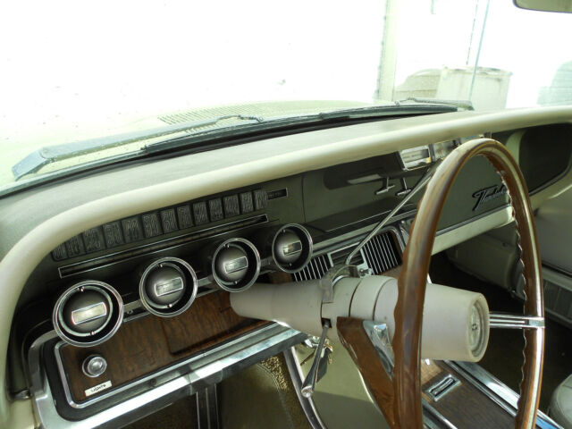 1966 Ford Thunderbird deluxe sport coupe - photo 10