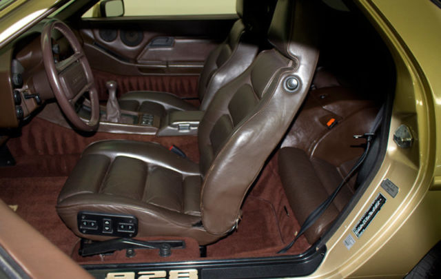1984 Porsche 928 S - photo 13