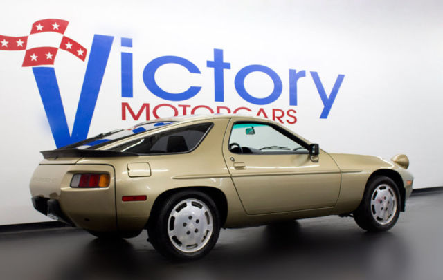 1984 Porsche 928 S - photo 9