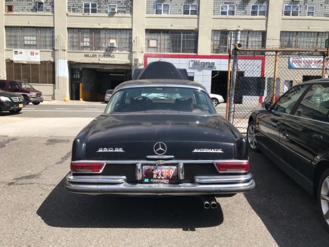 1967 Mercedes-Benz 200-Series - photo 2