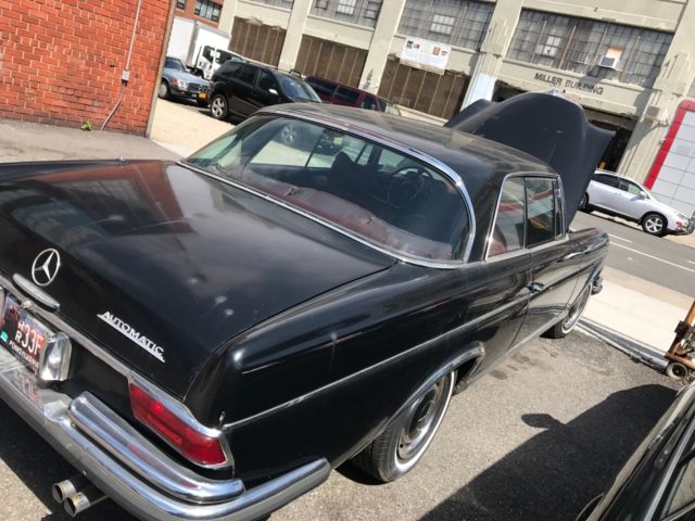 1967 Mercedes-Benz 200-Series - photo 3