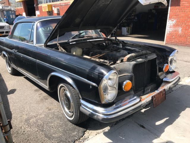 1967 Mercedes-Benz 200-Series - photo 4
