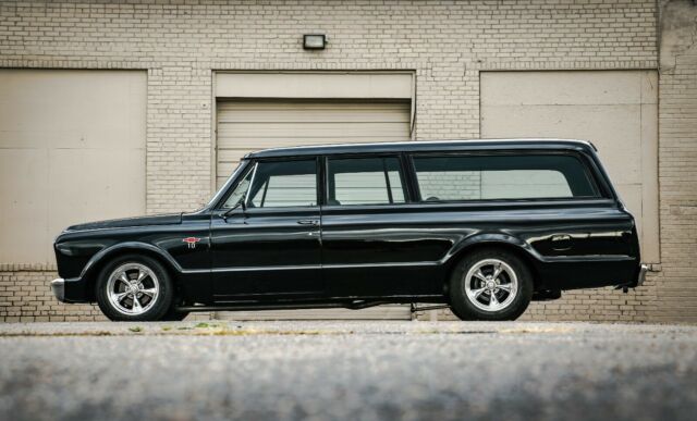 67 CHEVY SUBURBAN 1967 Chevrolet C-10