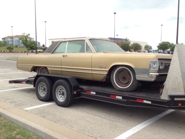 67 Chrysler Imperial Crown Coupe w/ Donor Imperial 1967 Chrysler Imperial