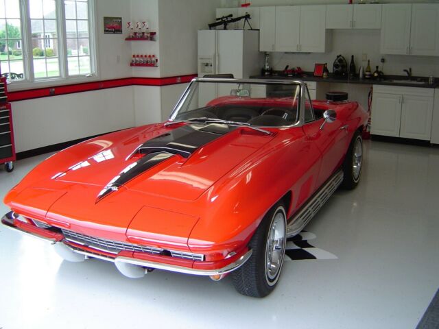 67 Corvette Stingray L79 with correct hood. (Numbers matching) NO RESERVE 1967 Chevrolet Corvette Black