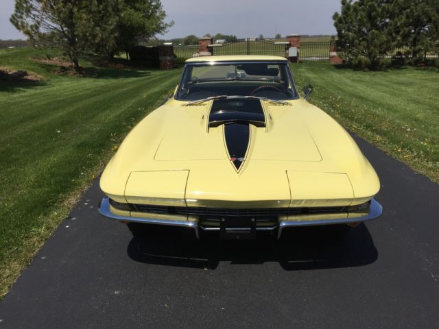 1967 Chevrolet Corvette 427 Convertible - photo 2
