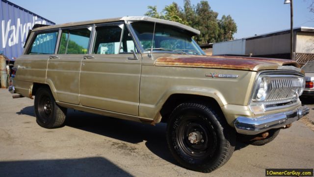 1967 Jeep Wagoneer Cherokee SJ - photo 2