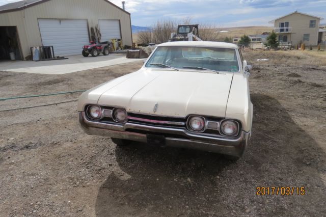 1967 Oldsmobile Cutlass base - photo 3