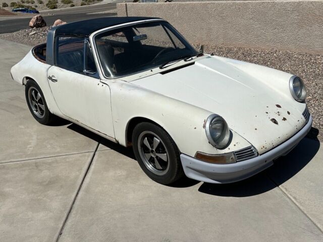 67 Porsche 912 Targa Soft-Window project rare, original exterior color Polo Red 1967 Porsche 912