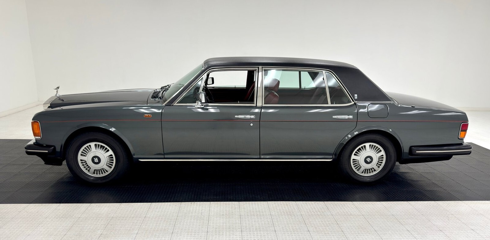 1988 Rolls-Royce Silver Spirit/Spur/Dawn Saloon - photo 2